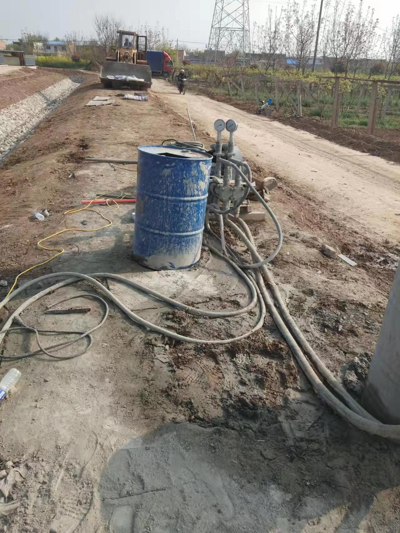 茶山镇顶管注浆